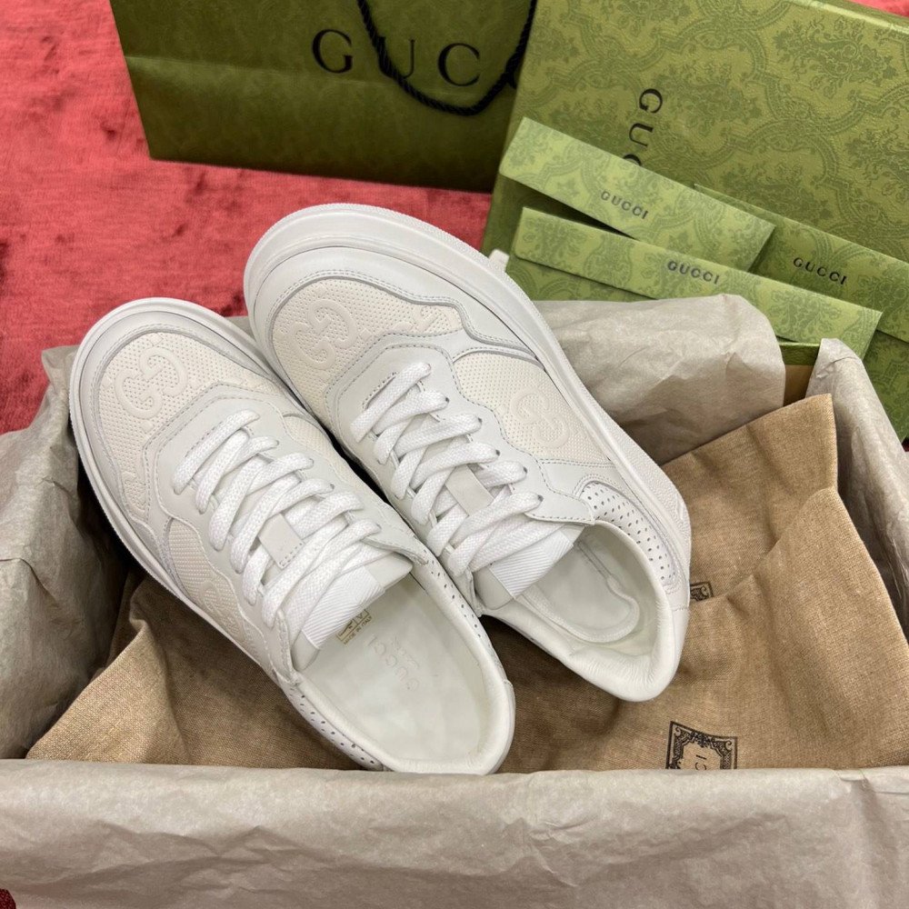  chunky sneaker 