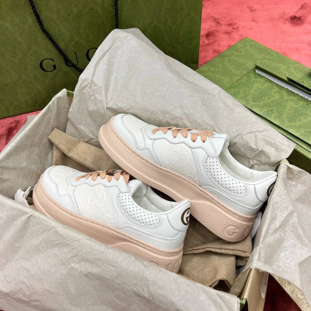  chunky sneaker 