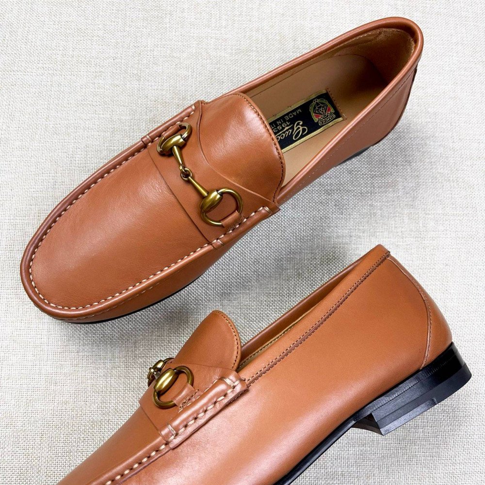 Leather shoes Leather shoes