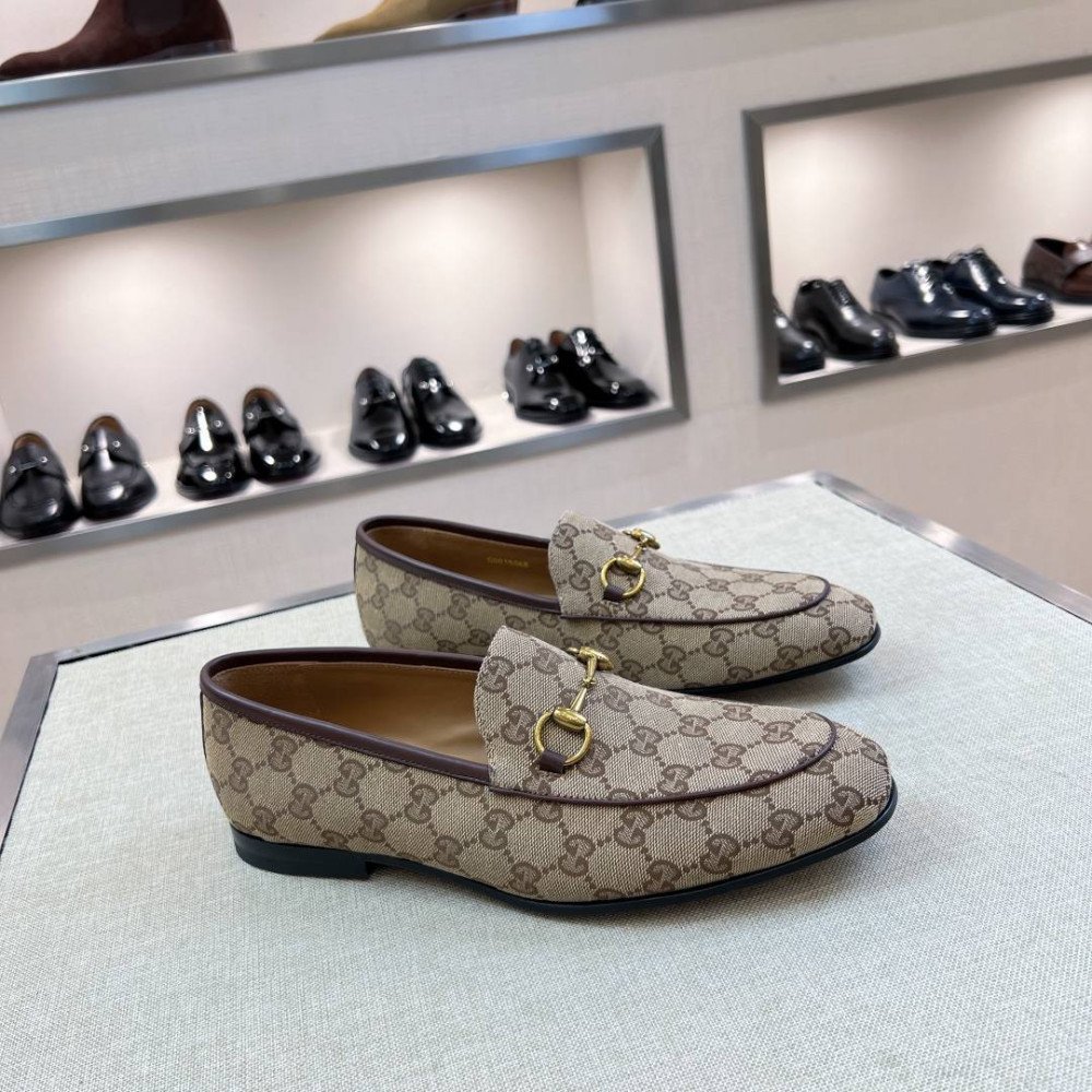 Leather shoes Leather shoes
