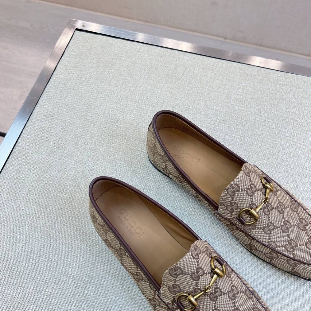 Leather shoes Leather shoes