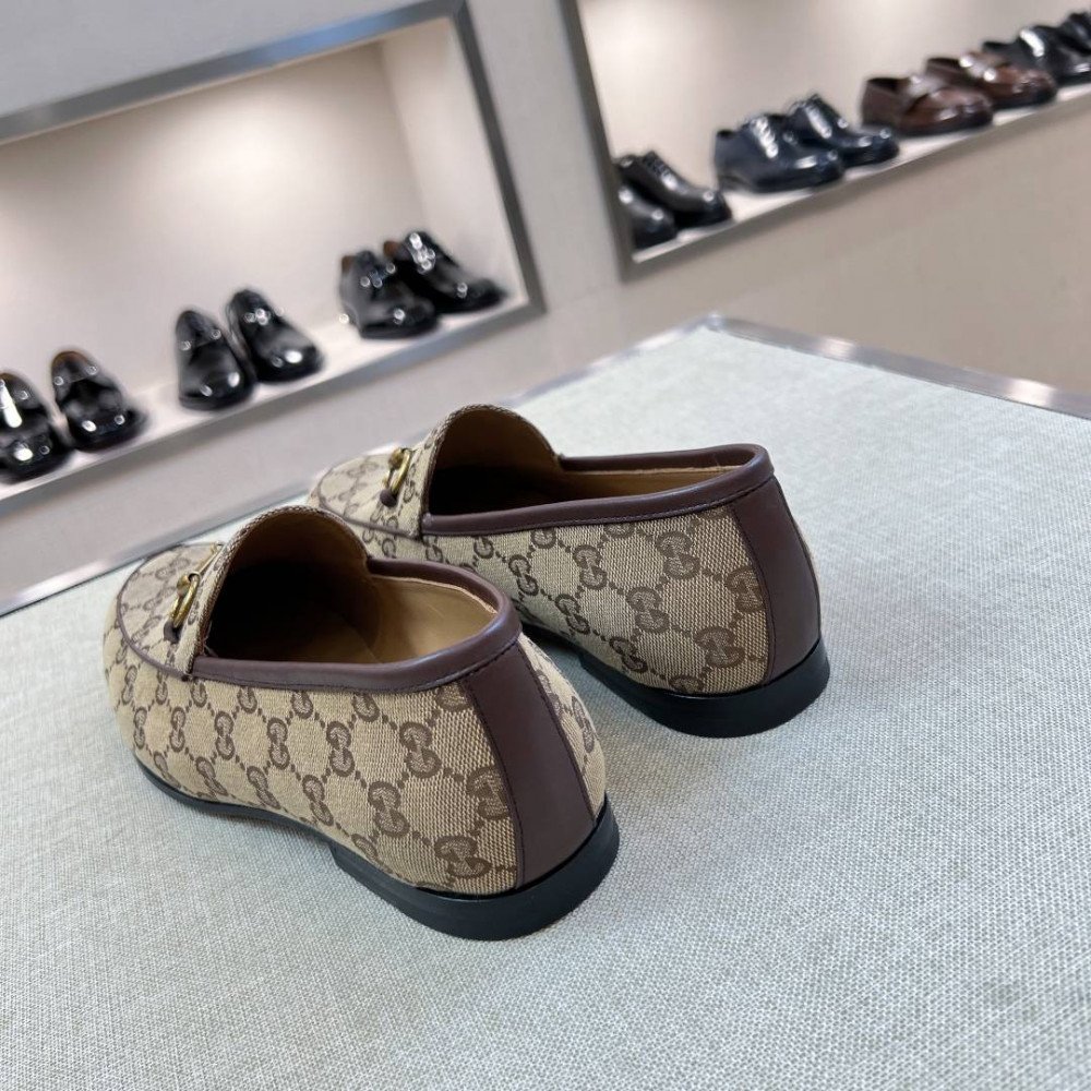 Leather shoes Leather shoes