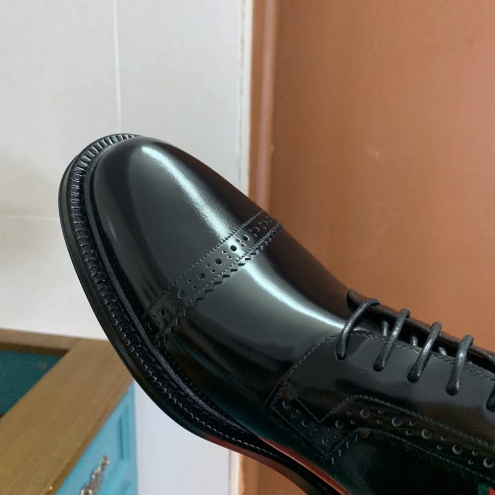 Leather shoes Leather shoes