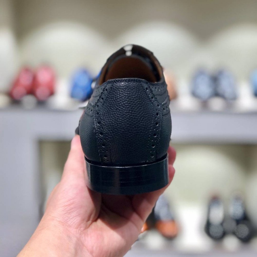 Leather shoes Leather shoes