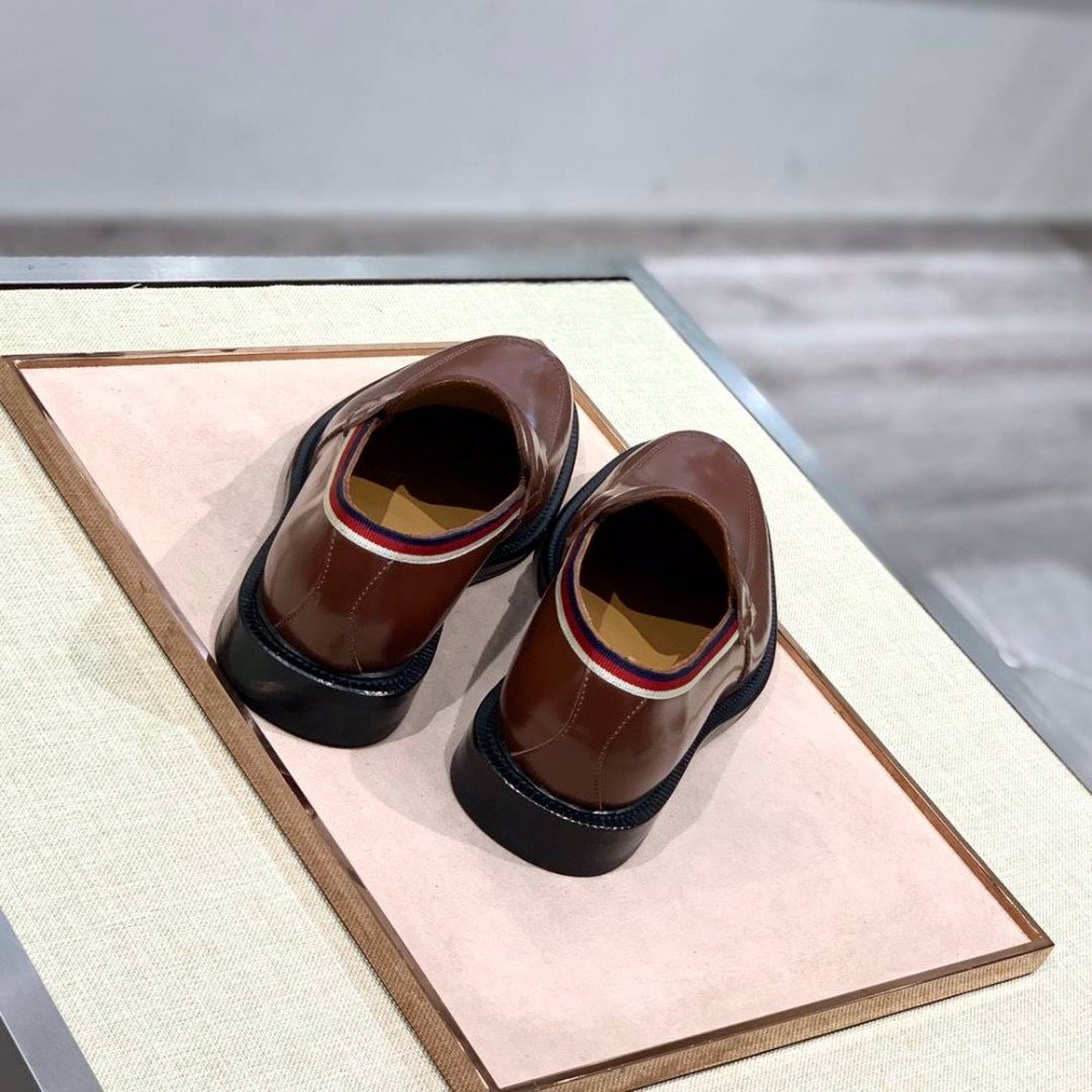 Leather shoes Leather shoes