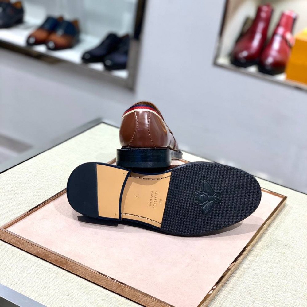 Leather shoes Leather shoes