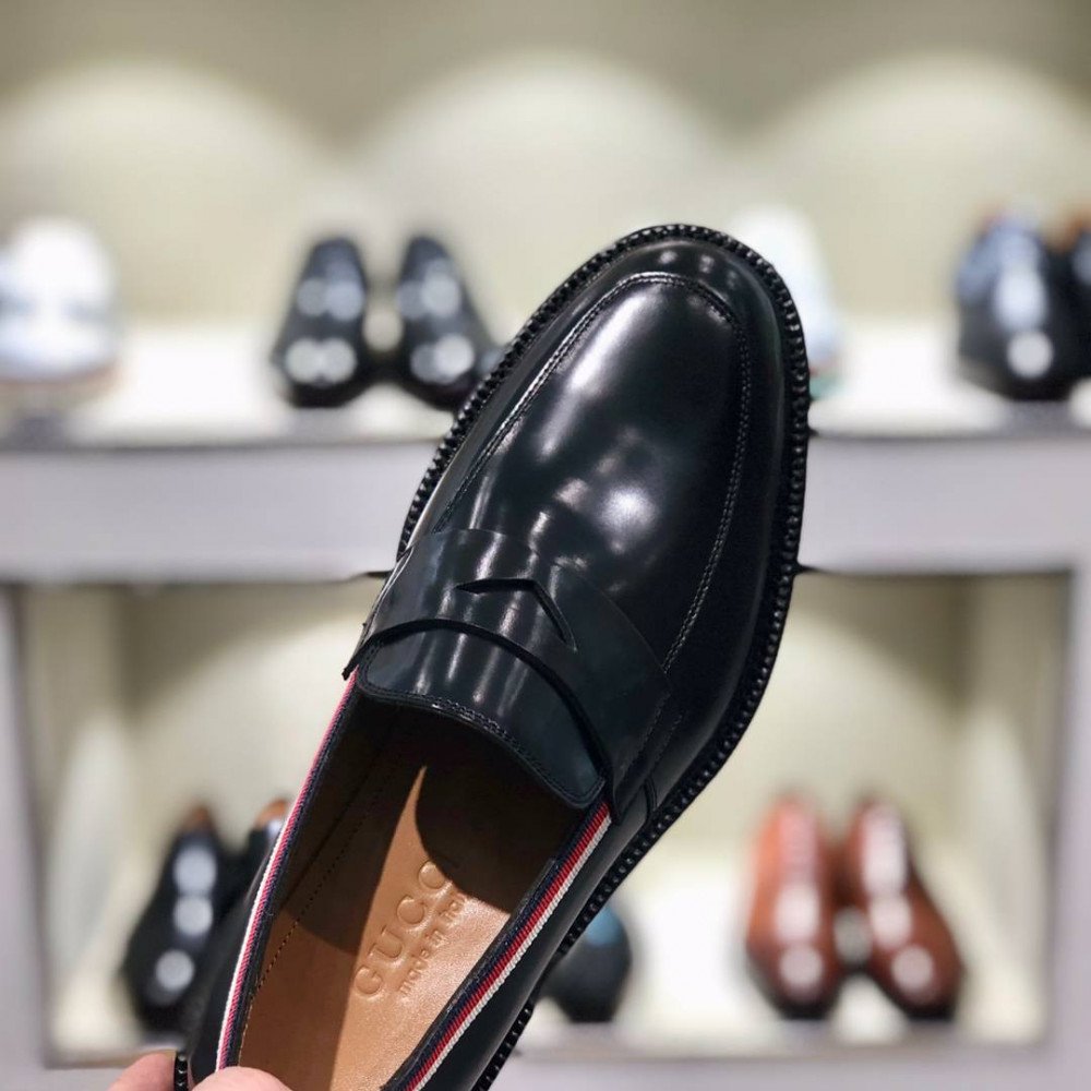 Leather shoes Leather shoes