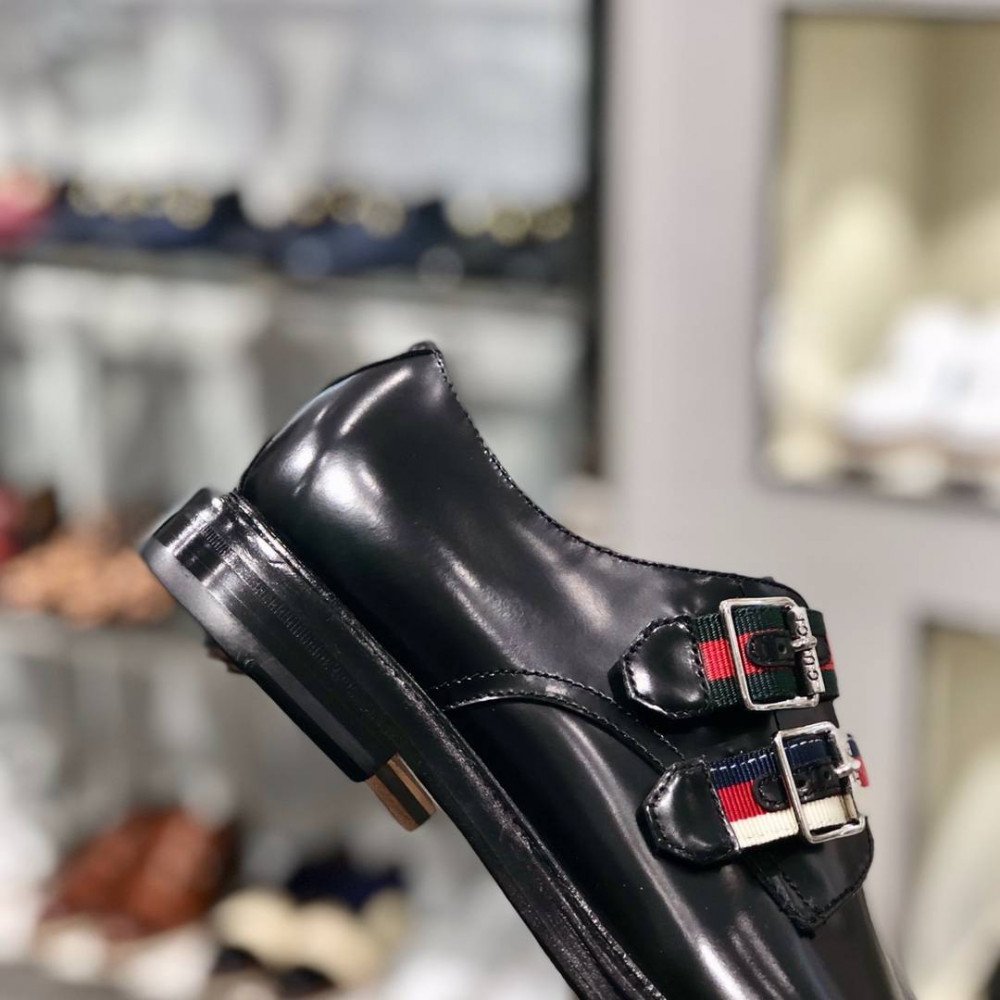 Leather shoes Leather shoes