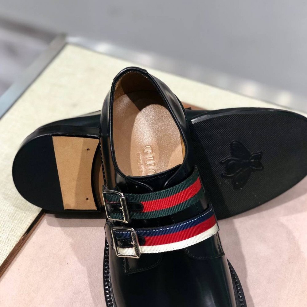 Leather shoes Leather shoes