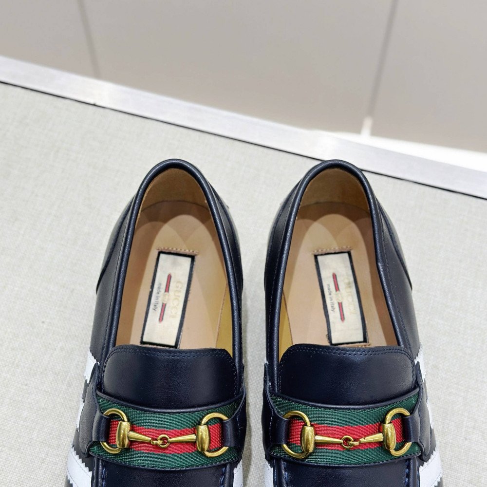 Leather shoes Leather shoes