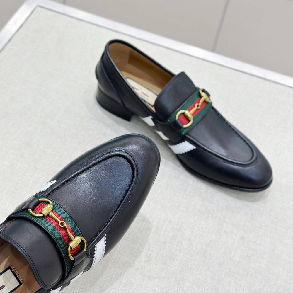 Leather shoes Leather shoes