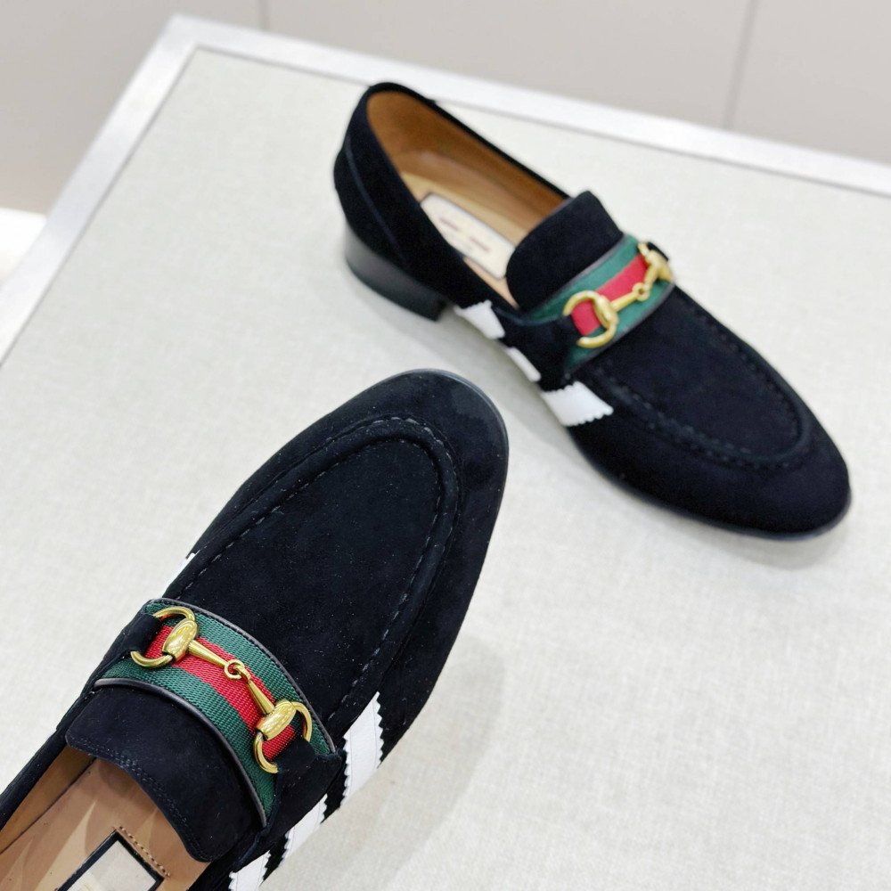 Leather shoes Leather shoes