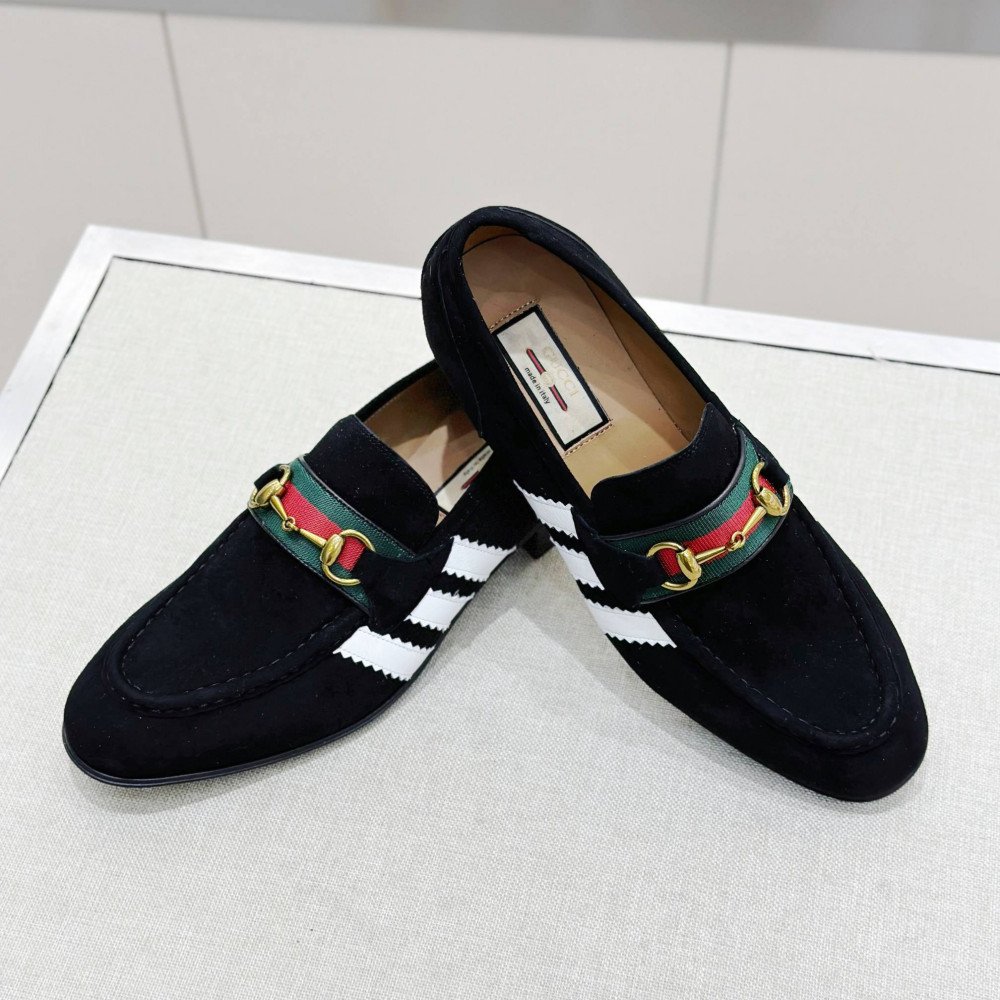 Leather shoes Leather shoes