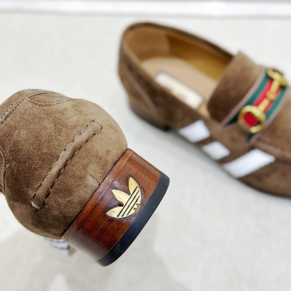 Leather shoes Leather shoes