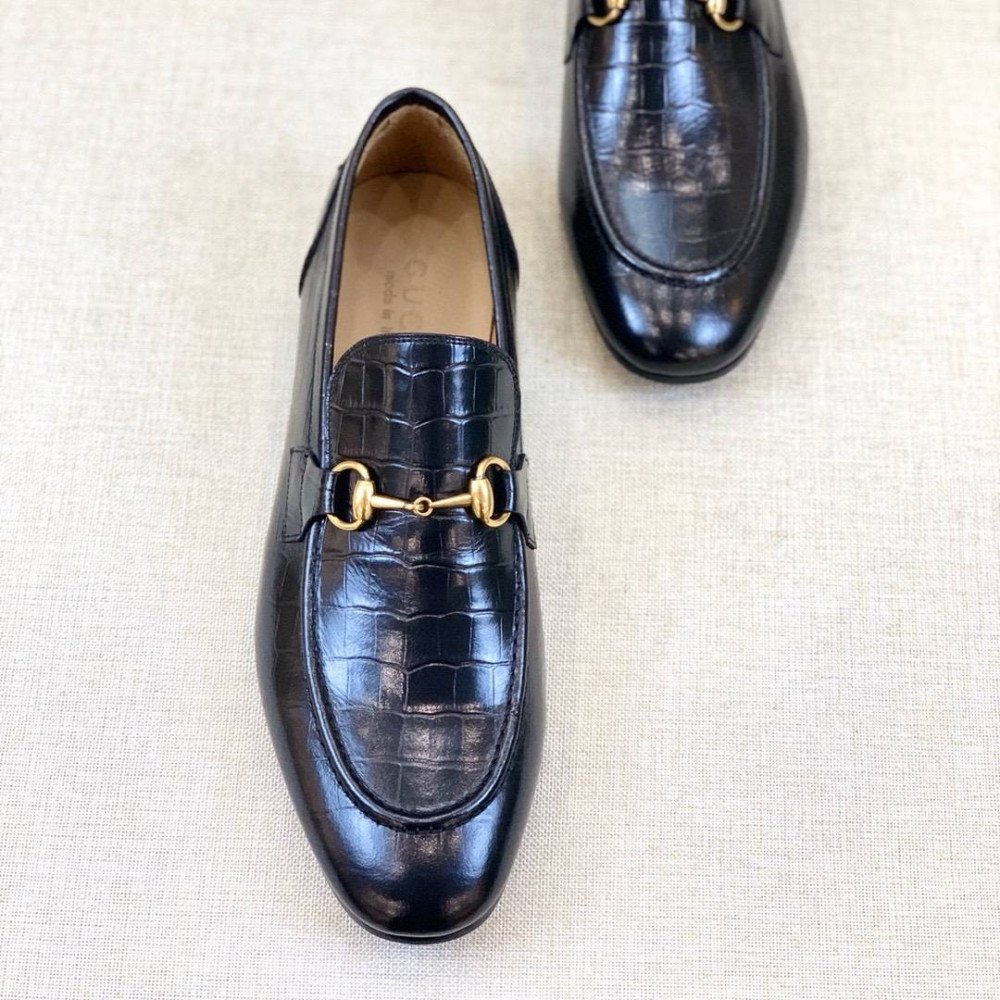 Leather shoes Leather shoes