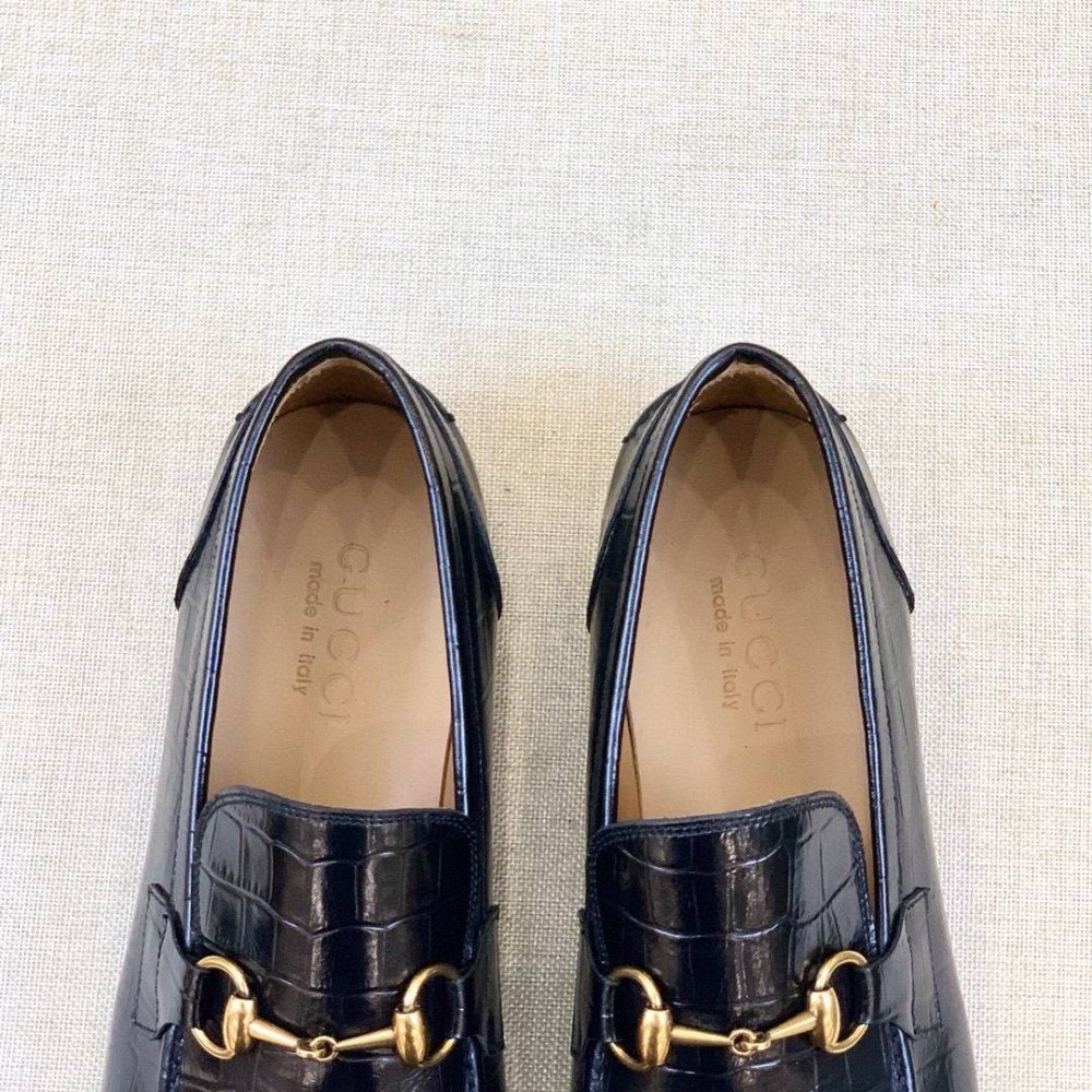 Leather shoes Leather shoes