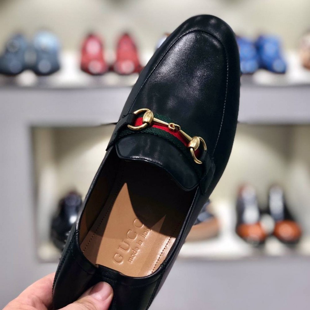 Leather shoes Leather shoes