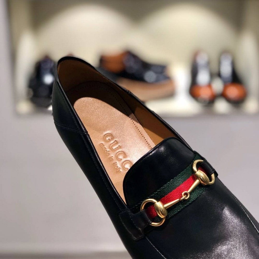 Leather shoes Leather shoes
