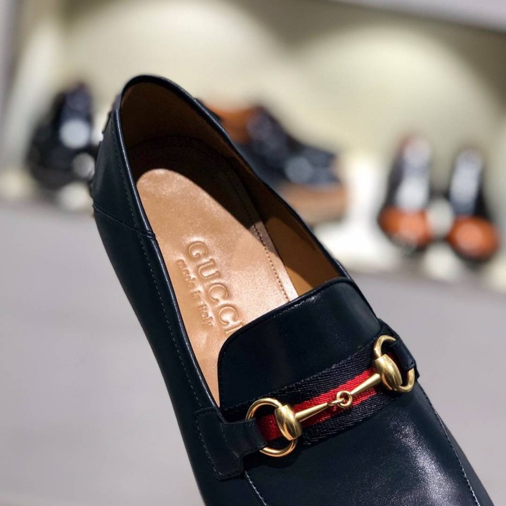 Leather shoes Leather shoes