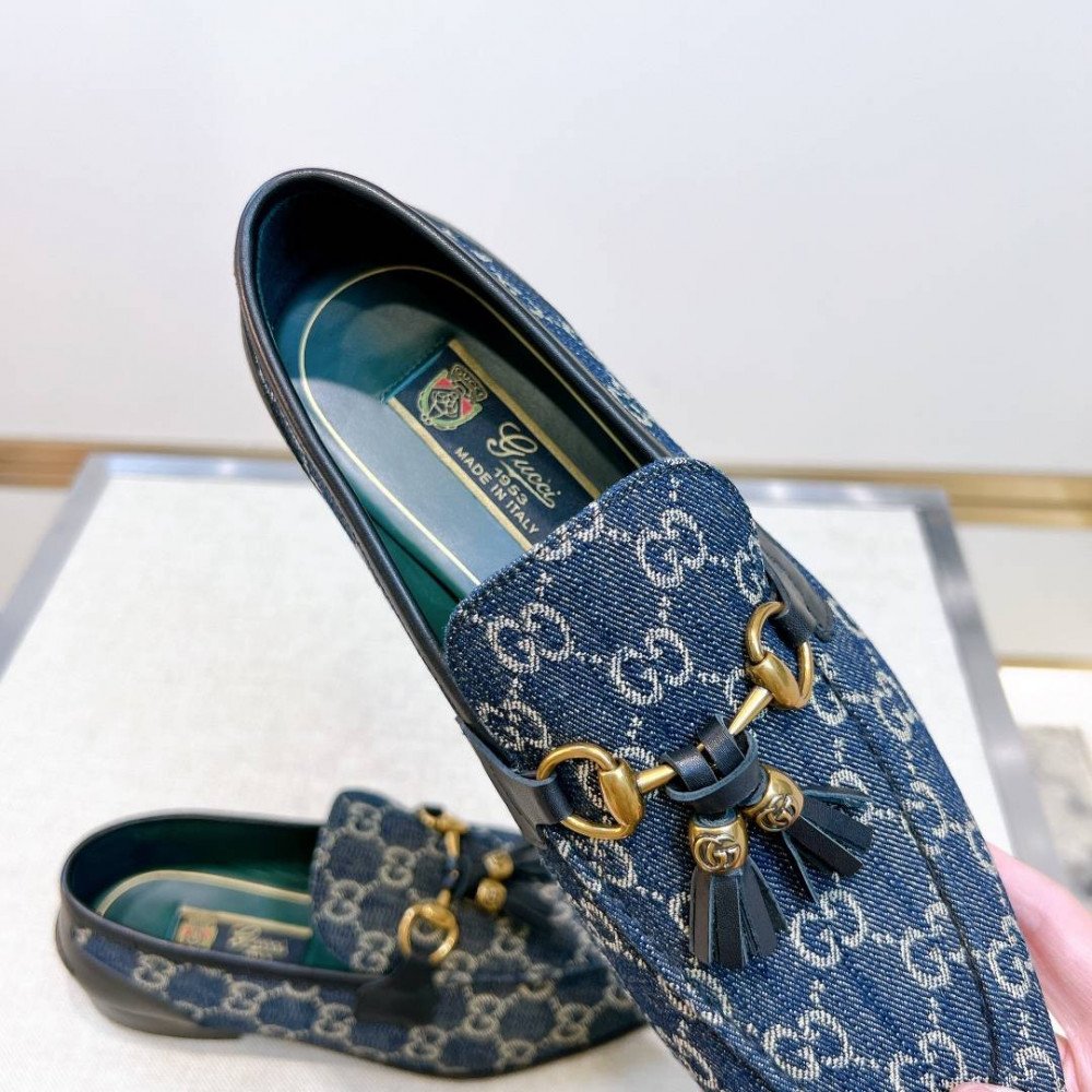 Leather shoes Leather shoes