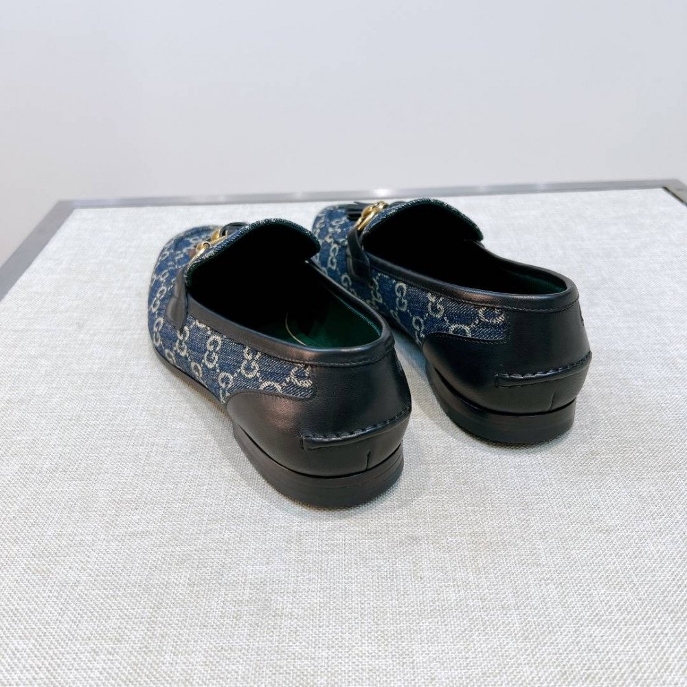 Leather shoes Leather shoes