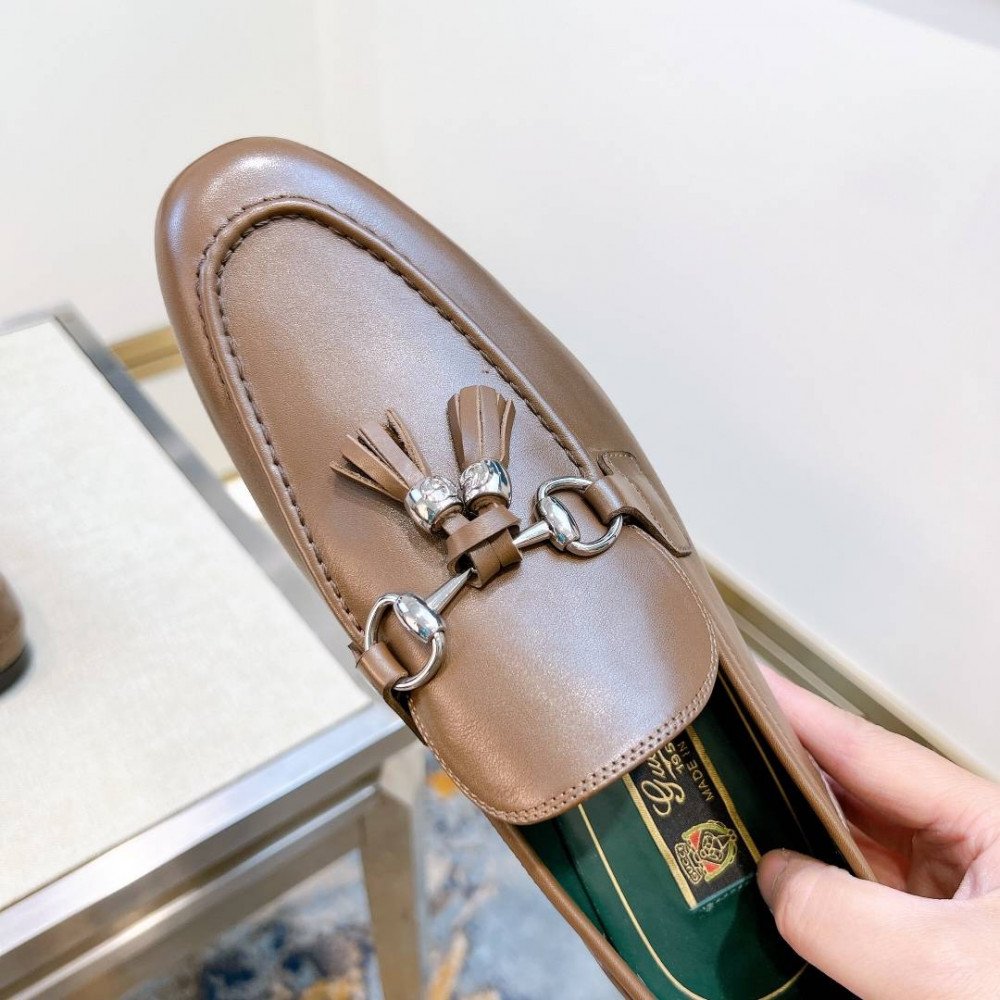 Leather shoes Leather shoes