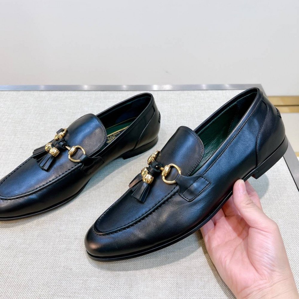 Leather shoes Leather shoes