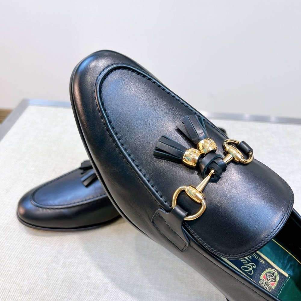 Leather shoes Leather shoes