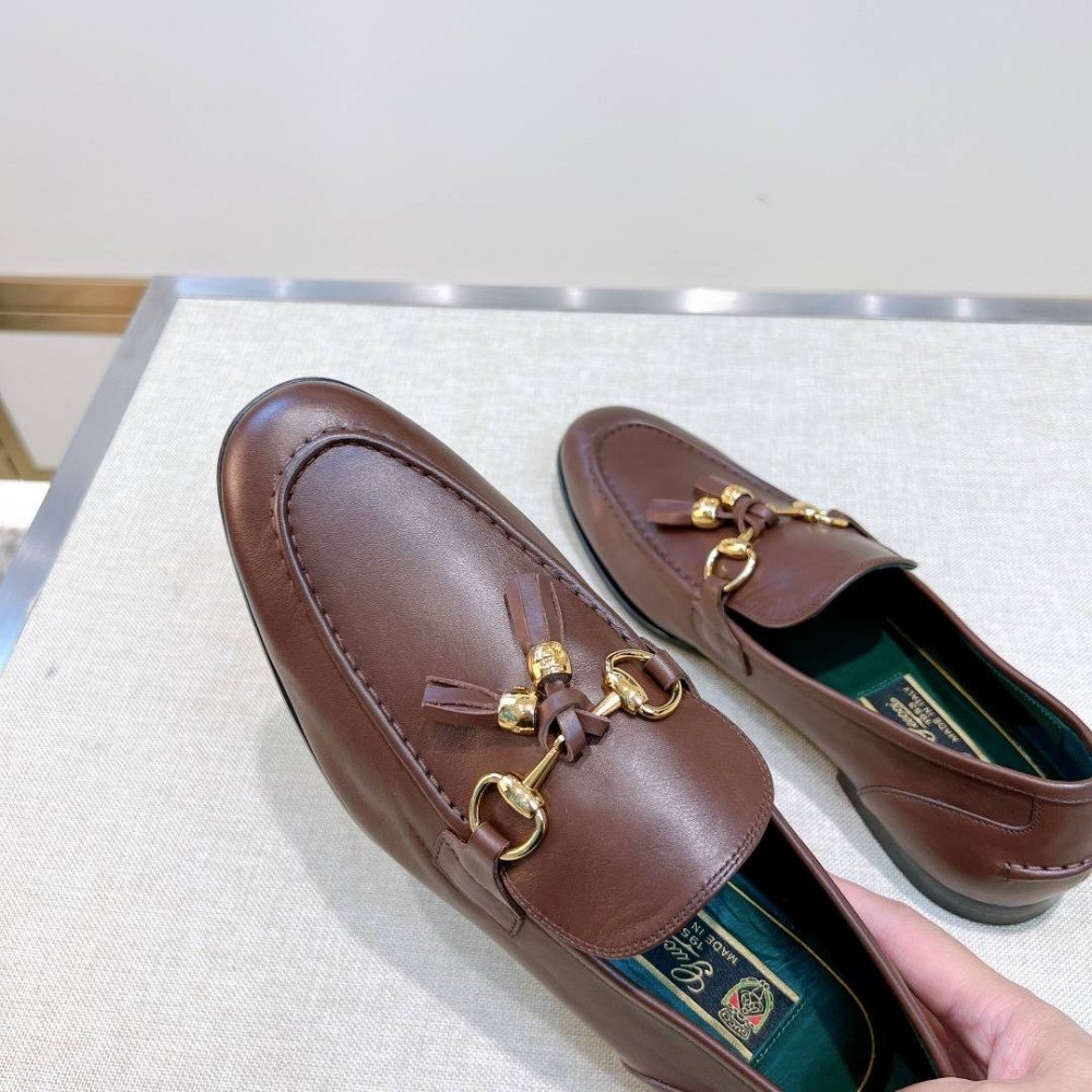 Leather shoes Leather shoes