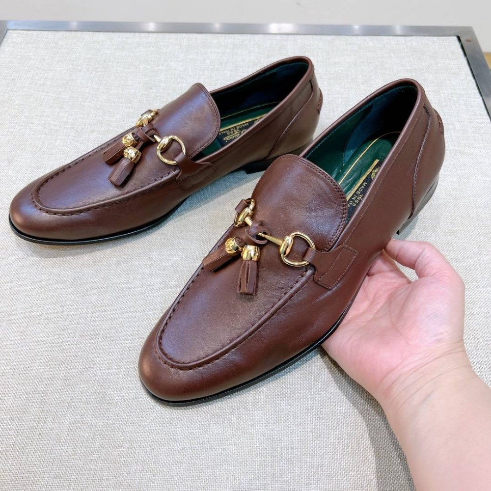 Leather shoes Leather shoes