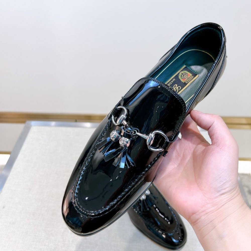Leather shoes Leather shoes