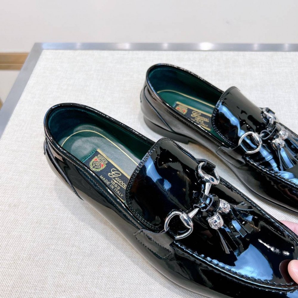 Leather shoes Leather shoes