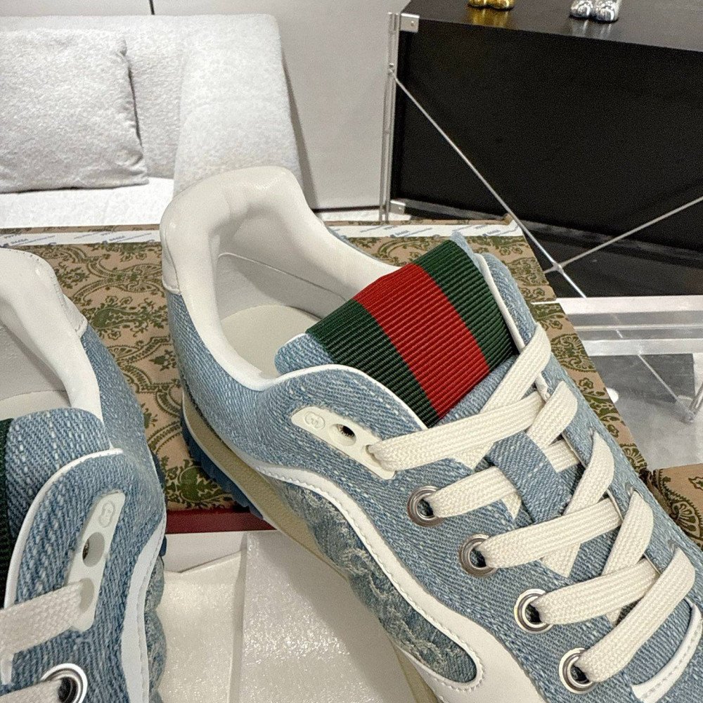 Re-Web sneaker
