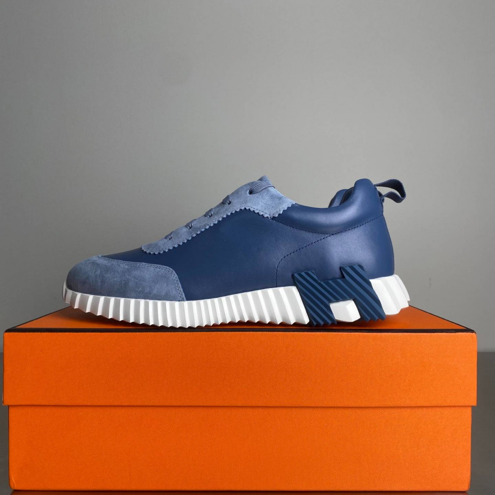 Bouncing sneaker