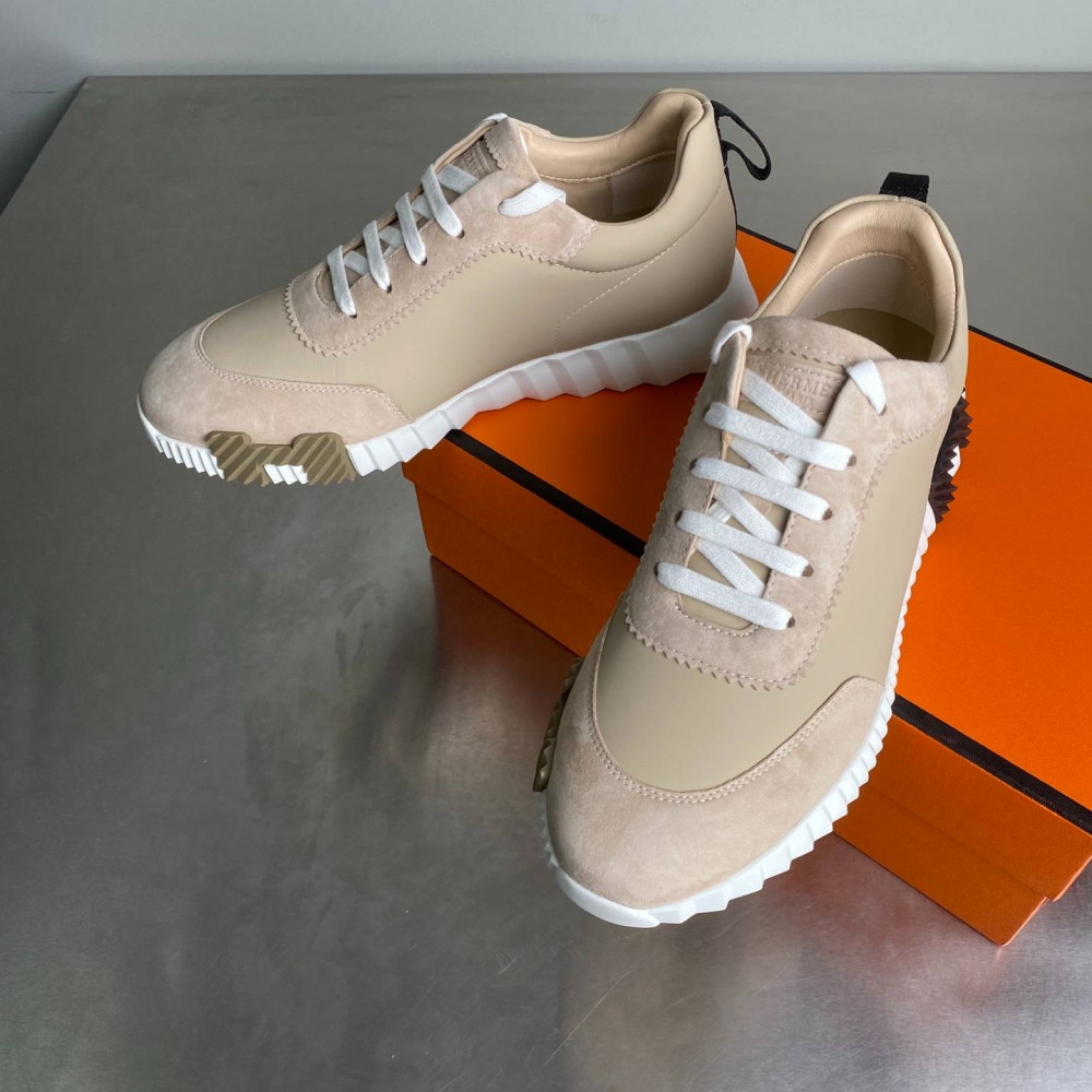 Bouncing sneaker