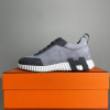 Bouncing sneaker