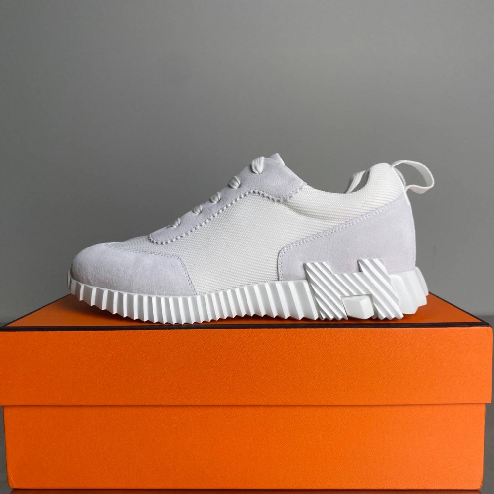 Bouncing sneaker