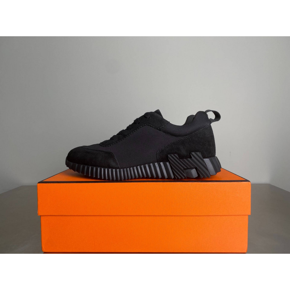 Bouncing sneaker