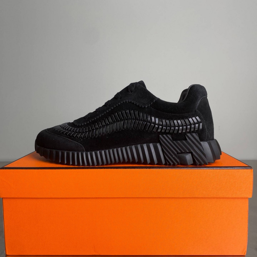 Bouncing sneaker