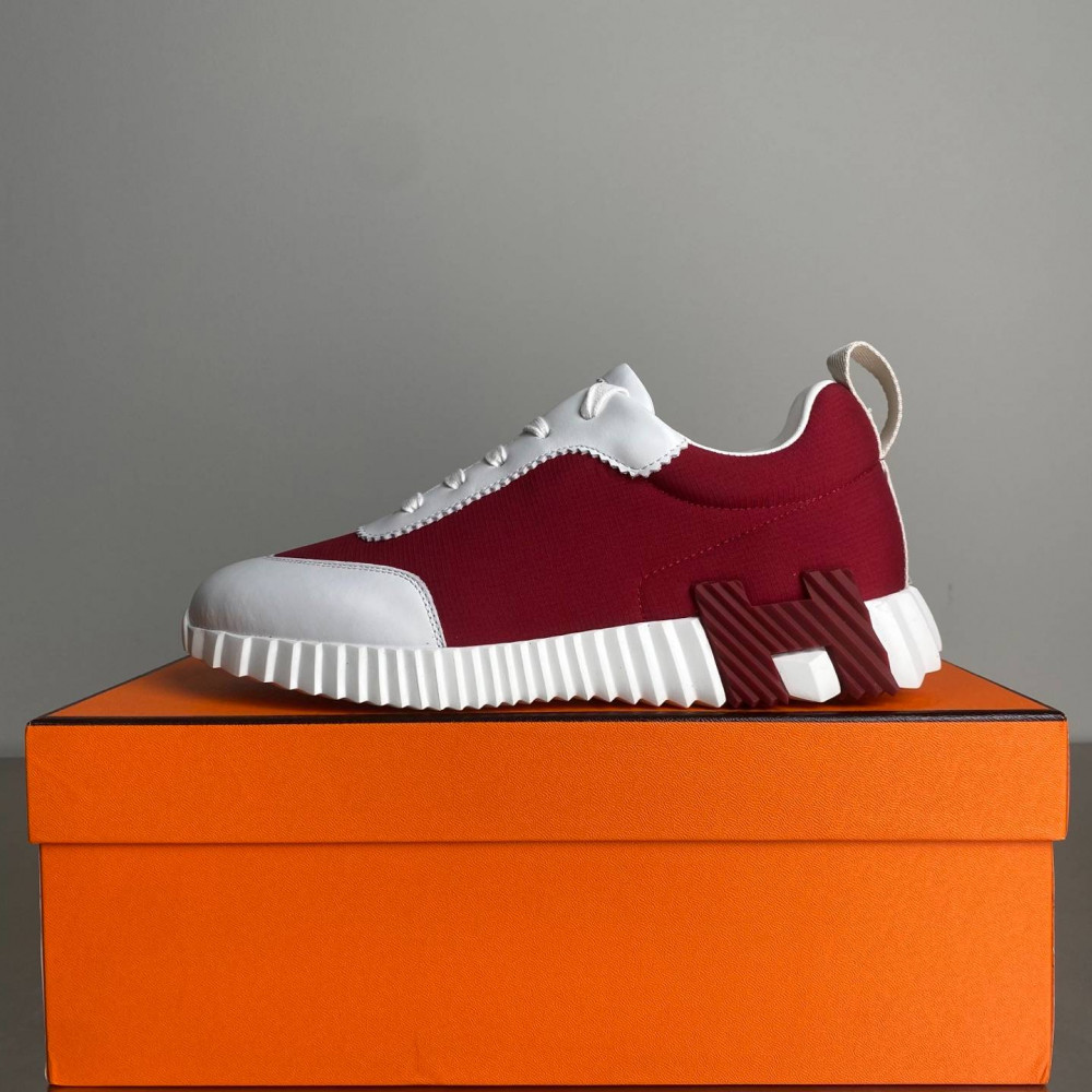 Bouncing sneaker