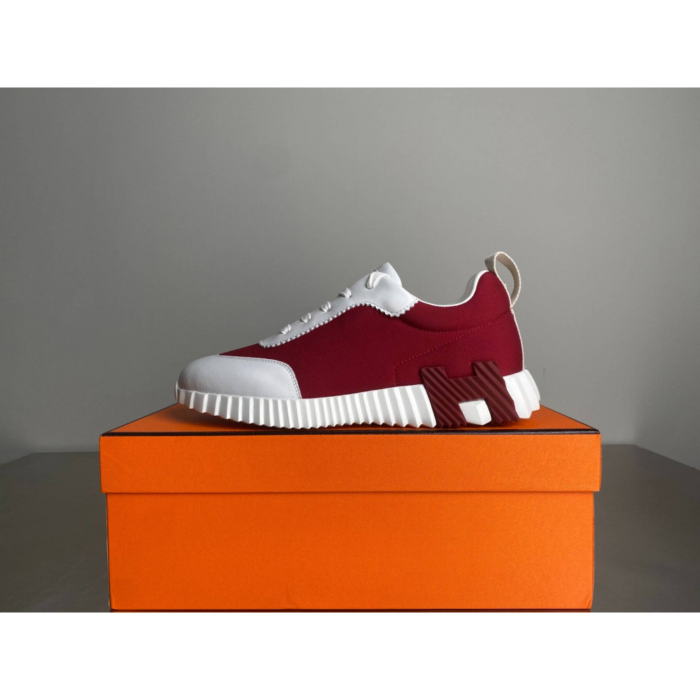 Bouncing sneaker