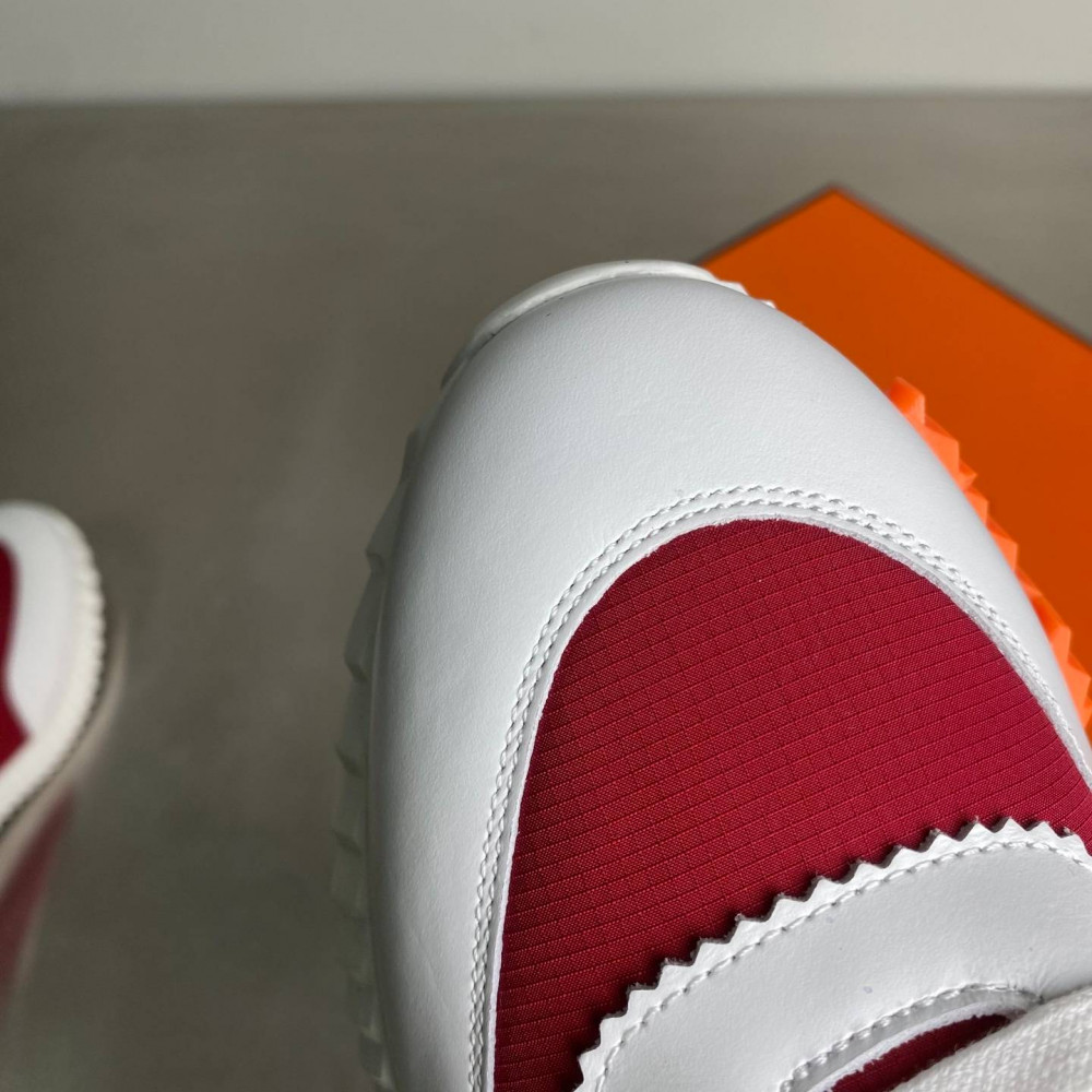 Bouncing sneaker