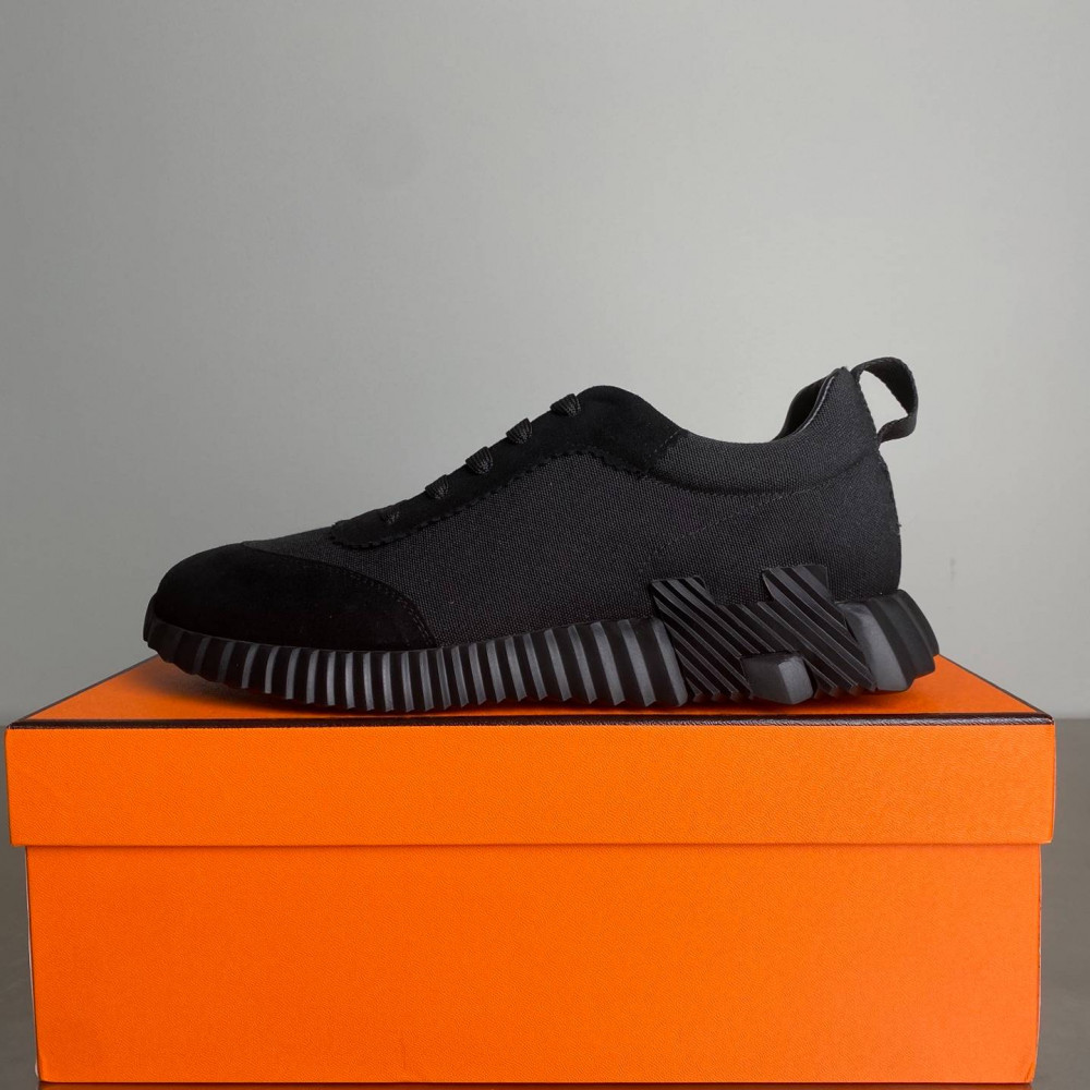Bouncing sneaker