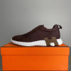 Bouncing sneaker