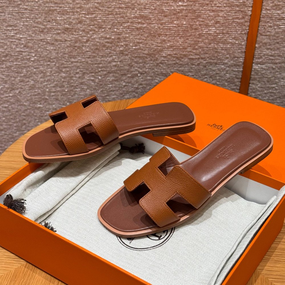 Oran sandal