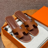 Oran sandal