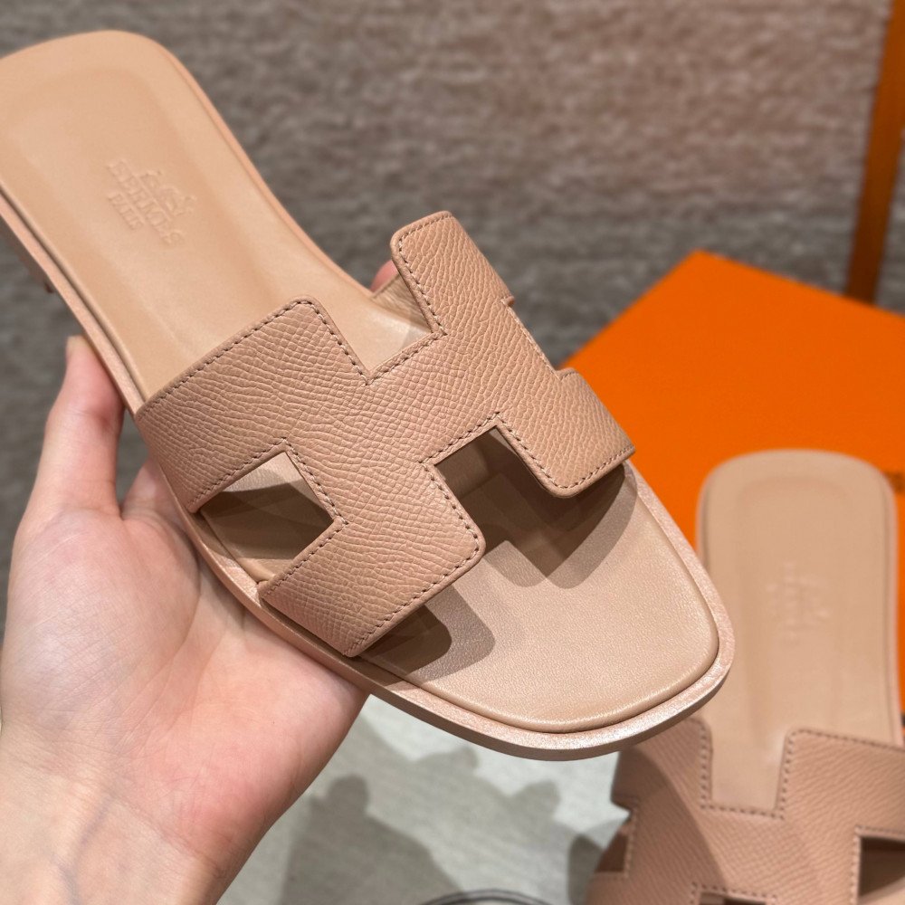 Oran sandal