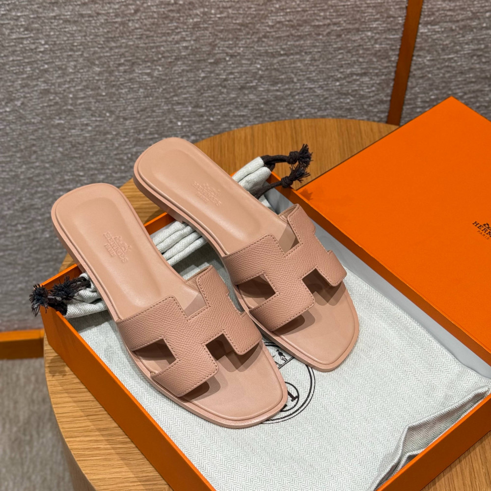 Oran sandal