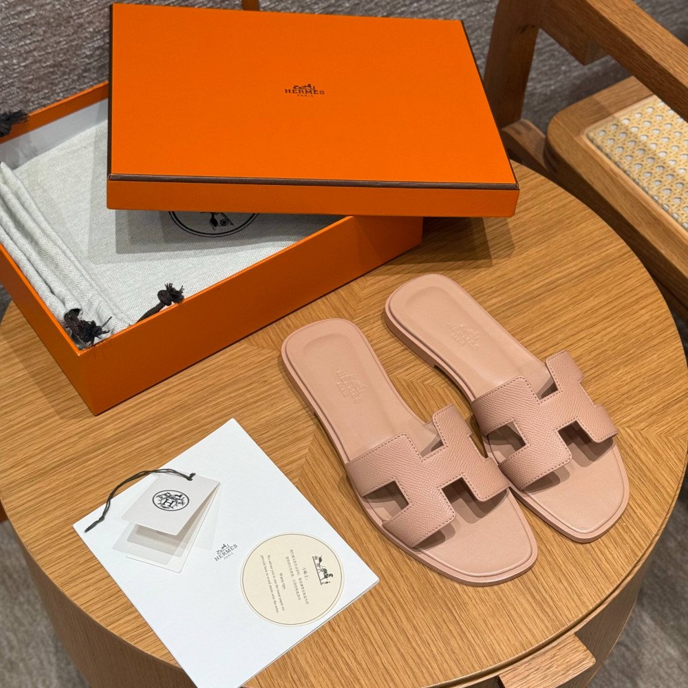 Oran sandal