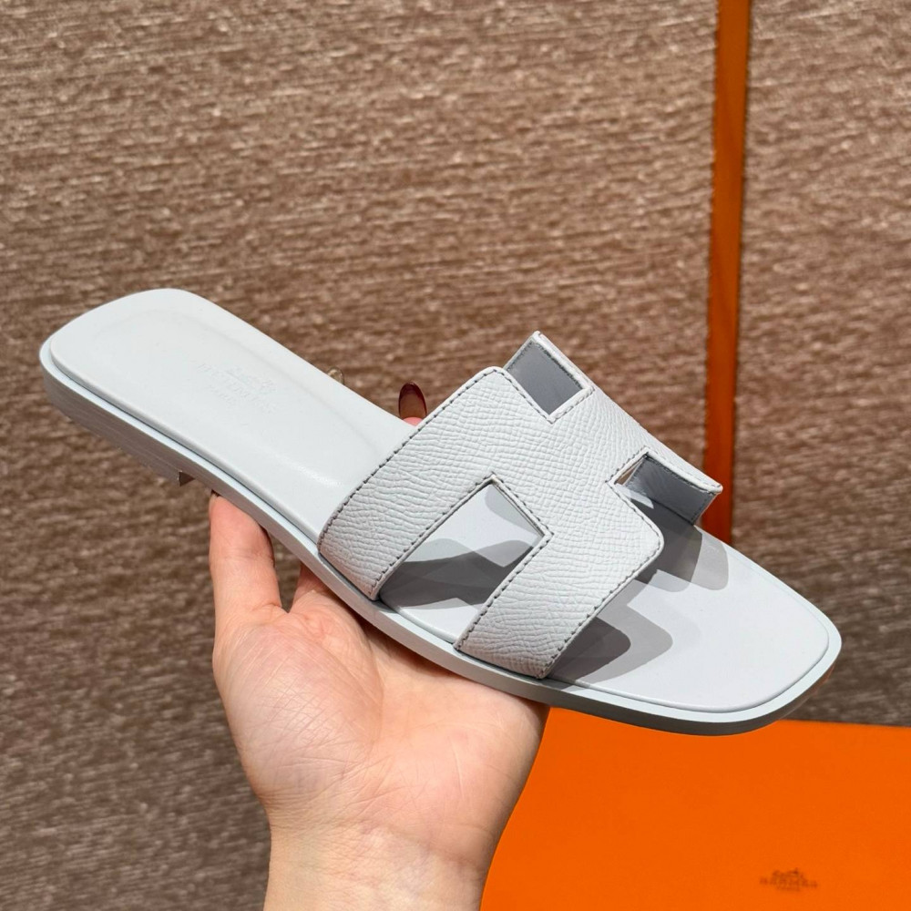 Oran sandal